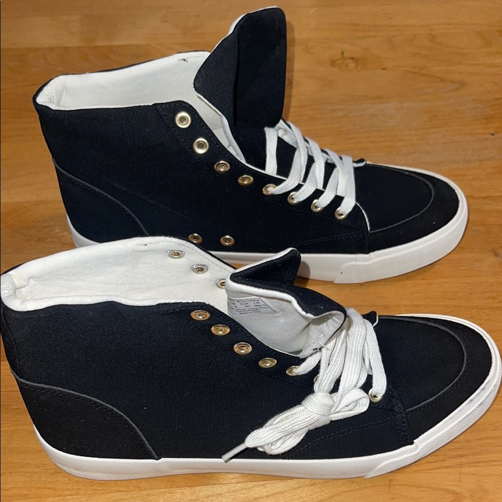 Black High-Top Sneakers with White Laces